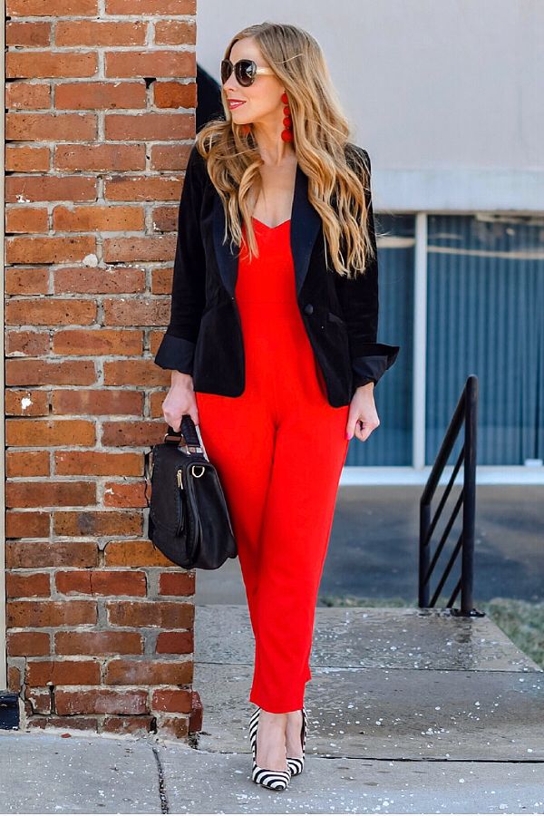 Red jumpsuit from #express with blazer Red Jumpsuit With Blazer, Red Jumpsuit Outfit Casual, Jumpsuit And Blazer Outfits, Red Romper Outfit, Jumpsuit With Blazer, Red Jumpsuit Outfit, Red Jumpsuits Outfit, Romper Outfit Ideas, Jumpsuit Outfit Ideas