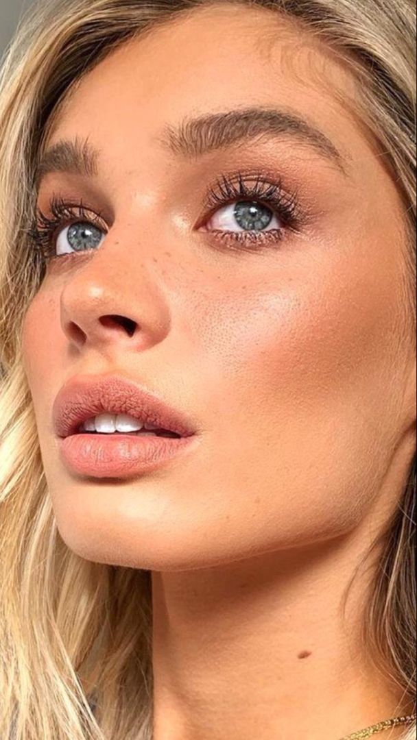 Beachy Makeup, Dramatic Makeup Looks, Glowy Makeup Look, Clean Mascara, Latte Makeup, Bronze Makeup Look, Beach Wedding Makeup, Sunkissed Makeup, Senior Picture Makeup