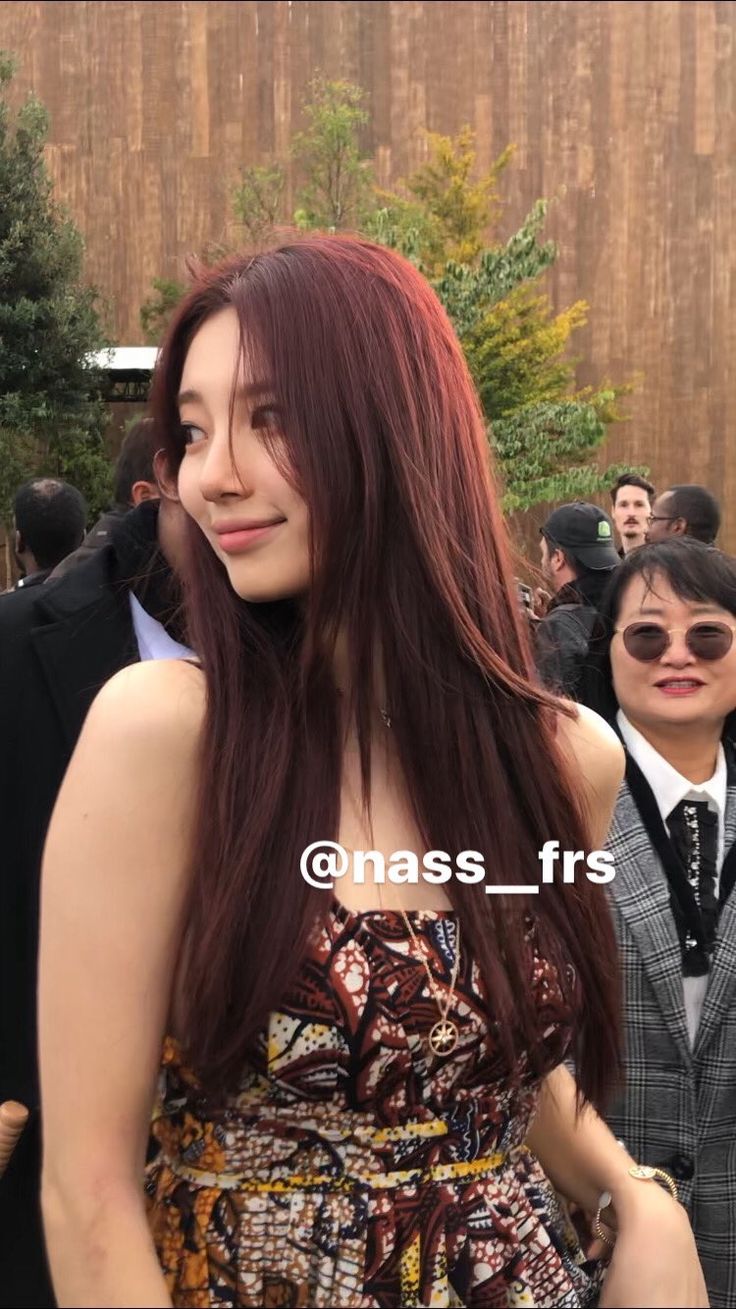 Bae Suzy Long Hair, Bae Suzy Red Hair, Suzy Red Hair, Karina Red Hair, Red Hair Asian, Red Hair Korean, Asian Red Hair, Joy Hair, Wine Hair Color