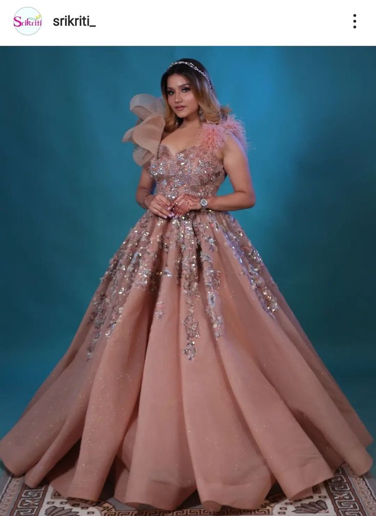 Engagement Ball Gowns Indian, Gown Party Wear Reception Dresses, Engagement Gowns Indian, Reception Poses, Sangeet Ideas, Anniversary Outfits, Partywear Gowns, Indian Wedding Reception Outfits, Reception Hairstyles