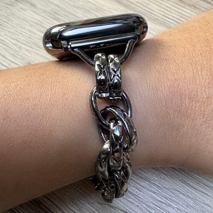 Product Description Features: *🖤 Stylish Chain Link Design: Elevate your Apple Watch with this chic and elegant chain link band, perfect for any occasion. *💎 Premium Stainless Steel: Crafted from high-quality stainless steel, ensuring durability, a polished look, and resistance to tarnish. *🎨 Color Options: Available in Black, Silver, Gold, and Rose Gold, allowing you to match your band with your personal style. *❤️ Charming Detail: Adorned with a heart-shaped charm engraved with "LOVE," addi Elegant Stainless Steel Chain Watch Bands, Elegant Stainless Steel Chain Link Apple Watch Band, Elegant Metal Chain Link Apple Watch Band, Modern Silver Chain Link Watch Band, Trendy Black Stainless Steel Watch Bands, Modern Stainless Steel Chain Link Watch Bands, Gift Chain Link Apple Watch Band, Metal Apple Watch Band With Adjustable Chain, Chain Link Apple Watch Band Gift