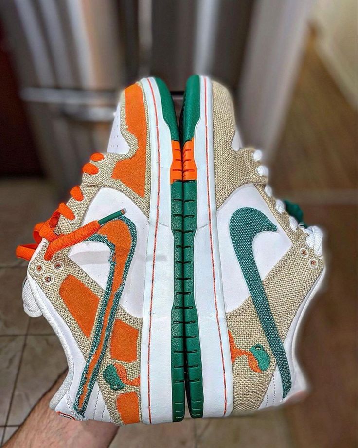 Jarritos X Nike Sb Dunk Outfit, Dunks Sb Low, Sb Nike Shoes, Nike Sb Dunk Outfit Men, Jarritos X Nike Sb Dunk, Custom Nike Dunks, Sneaker Head Men, Sb Dunks Low, Sb Nike