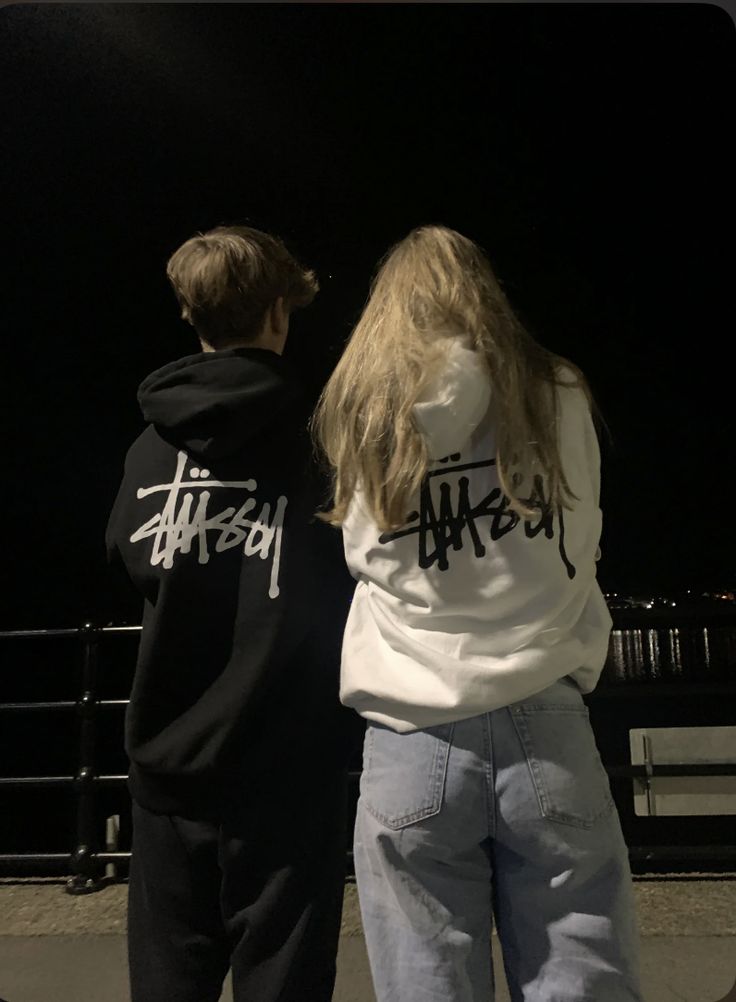 Stussy Couple, Stüssy Hoodie, Stussy Hoodie, Couple Fits, Winter Fits, Couple Outfits, 가을 패션, Cute Fits, Hollywood Stars