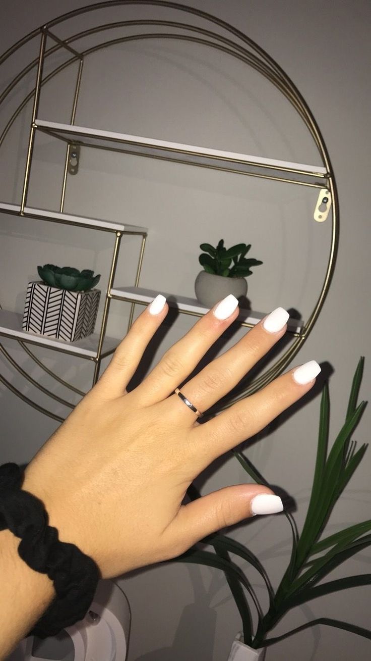 Coffin Sns Nails, White Coffin Nails, Sns Nails, Short Coffin Nails, White Acrylic Nails, Summer Acrylic Nails, Short Acrylic Nails Designs, Coffin Nails Designs, Short Acrylic Nails