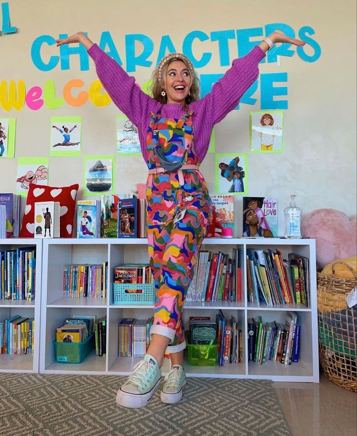 Fun Colorful Teacher Outfits, Preschool Teacher Capsule Wardrobe, Alt Preschool Teacher Outfits, Crazy Teacher Outfits, Elementary Art Teacher Outfits, Elemtary Teacher Outfits, Fun Preschool Teacher Outfits, Kindergarten Teacher Outfit Aesthetic, Teacher Outfits Funky