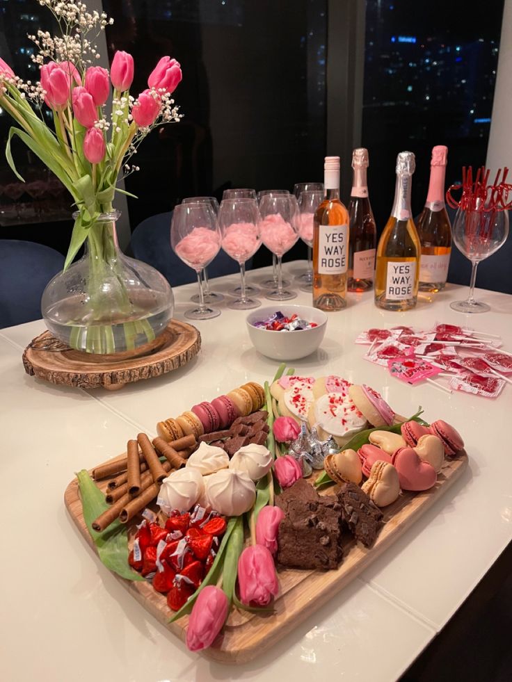 special galentines dinner party with my girls Galentines Party Desserts, Vday Food Ideas, Galantines Dinner, Galentines Party Charcuterie Board, Valentine Day Charcuterie Board, Galentines Boards, V Day Party Ideas, Cute Galentines Ideas, Girly Decorations Party