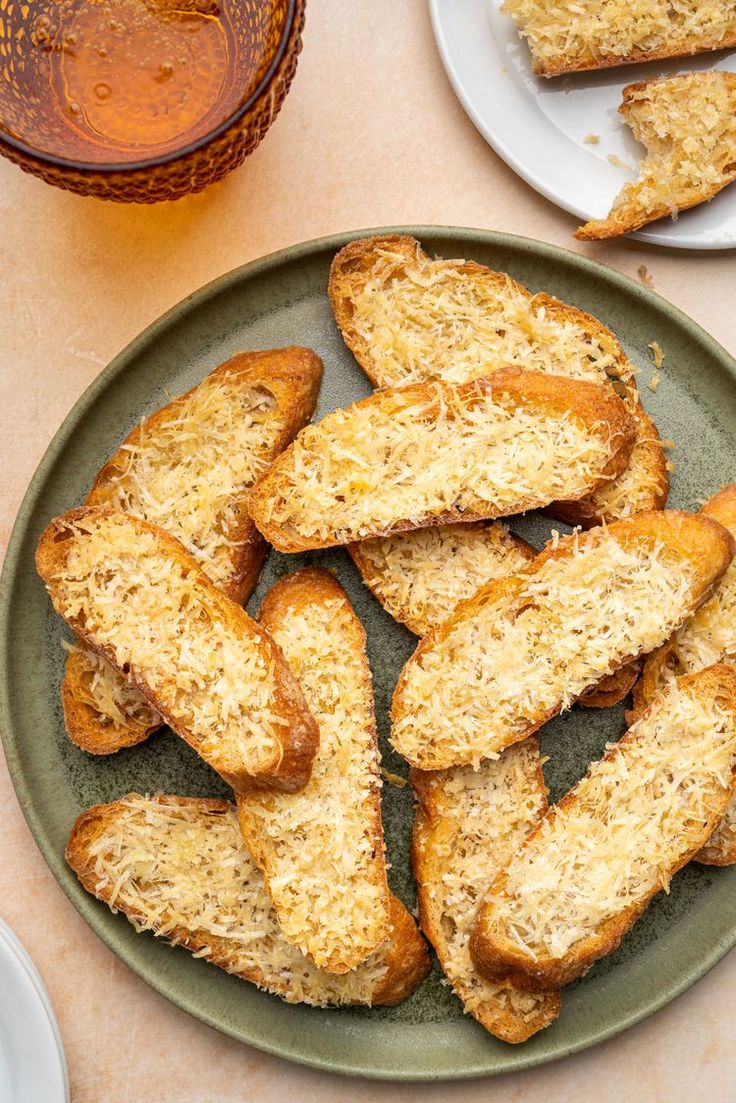 toasted pieces of bread are on a plate