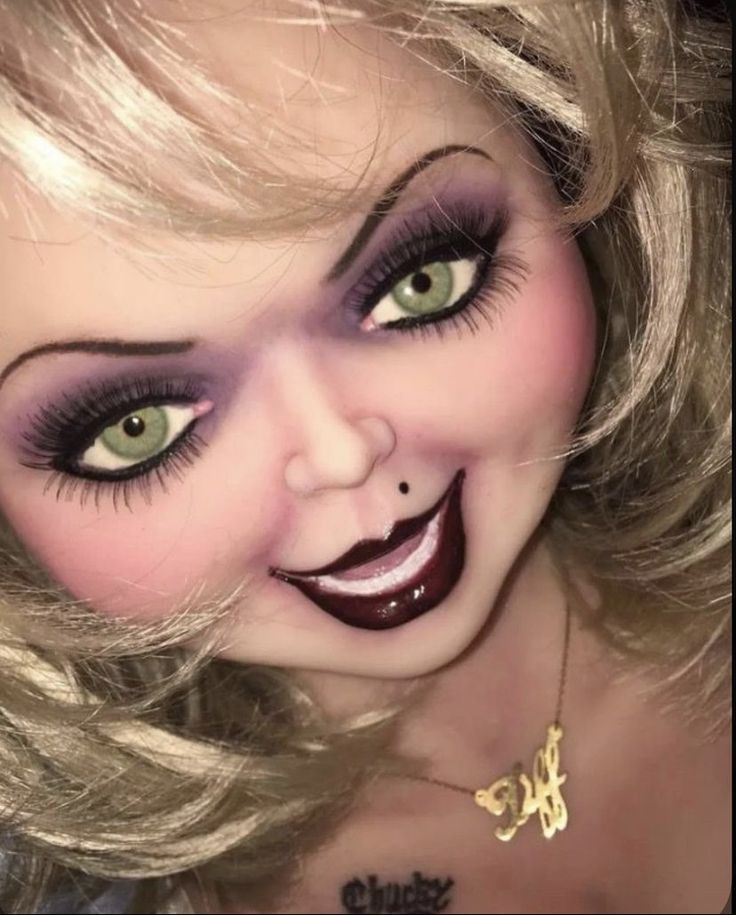 Tiffany Halloween Costume Makeup, Bride Of Chucky Makeup Make Up, Chuckys Bride Costume Makeup, Tiffany Chucky Makeup Look, Tiffany Costume Ideas, Tiffany Ray Aesthetic, Tiffany Costume Makeup, Tiffany From Chucky Makeup, Bride Of Chucky Cosplay