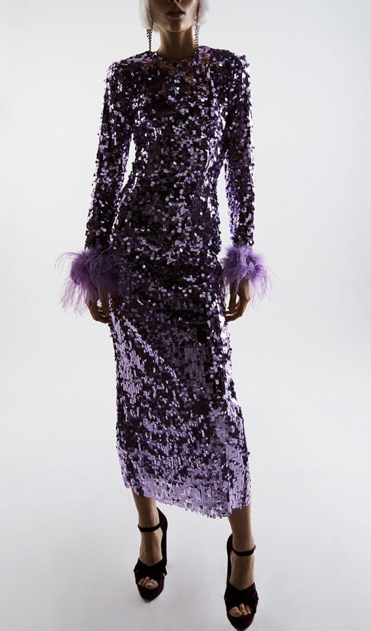 SEQUIN PATCHWORK PLUSH CUFF DRESS IN PURPLE Haze Aesthetic, Aesthetic Glitter, Robes Glamour, Classic Dresses, Lavender Haze, Crystal Heels, Lilac Lavender, Sequin Design, Glamorous Dresses