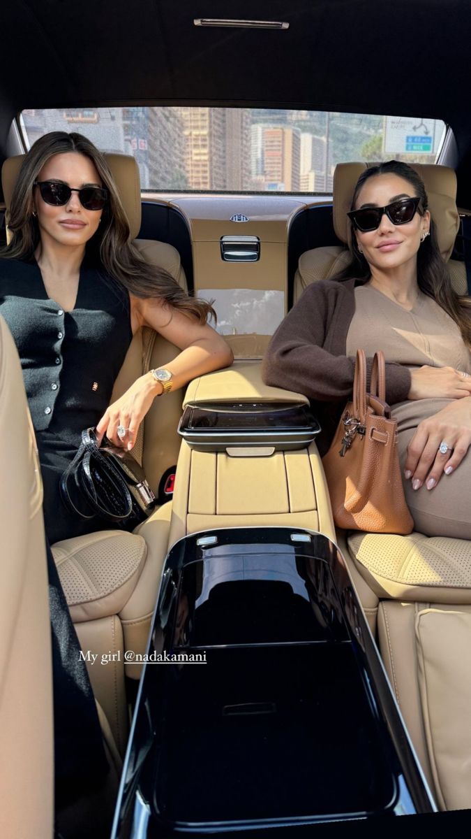 tamara Fashion Besties, Car Mercedes, Aesthetic Car, Sunglasses Summer, Girly Car, Girly Aesthetic, Luxury Lifestyle Dreams, Brown Interior, Europe Trip