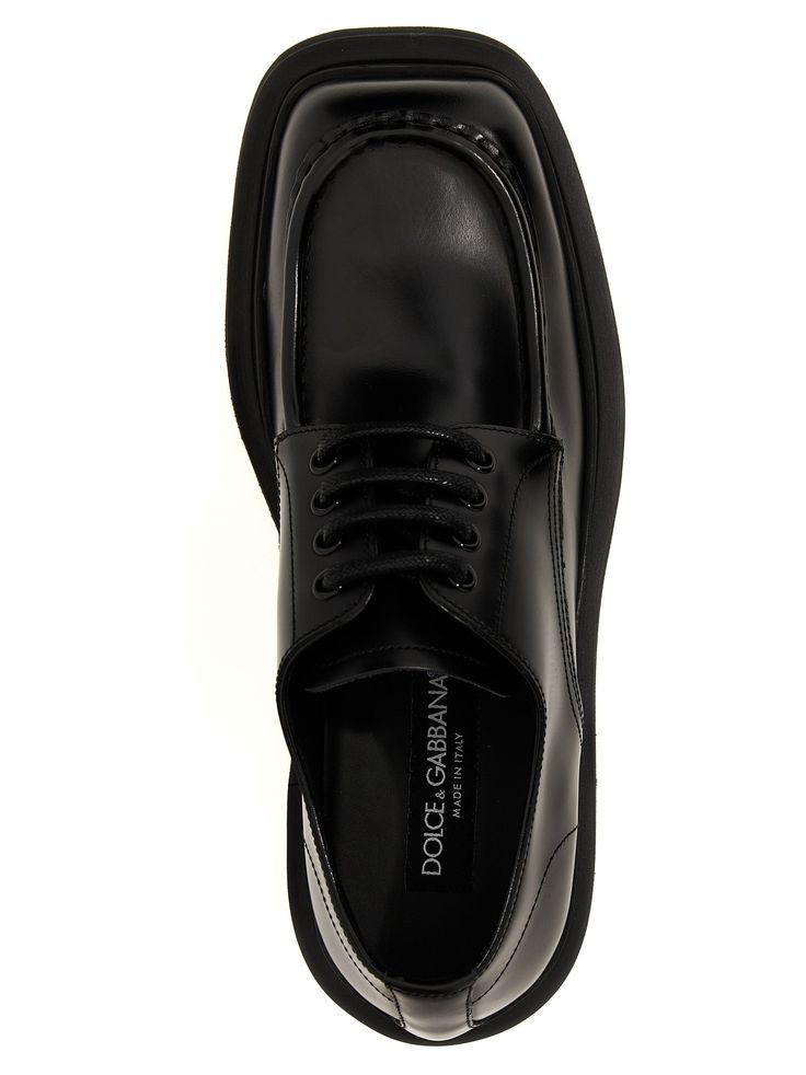 Brushed leather derby with laces and leather sole.DOLCE & GABBANABrushed leather derbyEU MAN Aries Color, Mens Derby Shoes, Big Men Fashion, Derby Dress, Walk In My Shoes, Feminine Chic, Stefano Gabbana, Dolce E Gabbana, Men Model