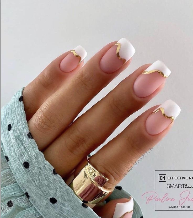 Cool White Nails, White Nails Polish, Acrylic Nails For Summer, Short French Tip, Short French Tip Nails, Nails For Summer, Short French, White Acrylic Nails, Minimal Nails