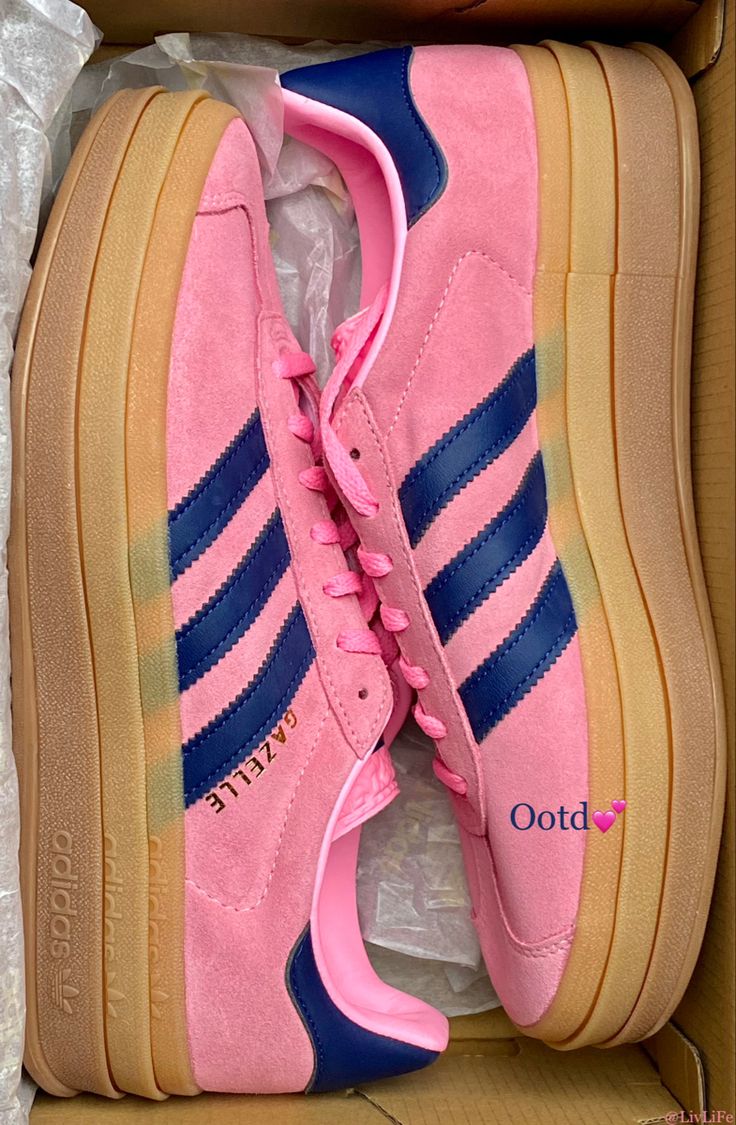 Pink And Blue Gazelle, Pink Gazelle Adidas Outfit, Adidas Gazelle Bold Pink, Pink Adidas Gazelle, Glow Outfits, Adidas Bold, Adidas Gazelle Pink, Pink Gazelles, Adidas Gazelle Outfit