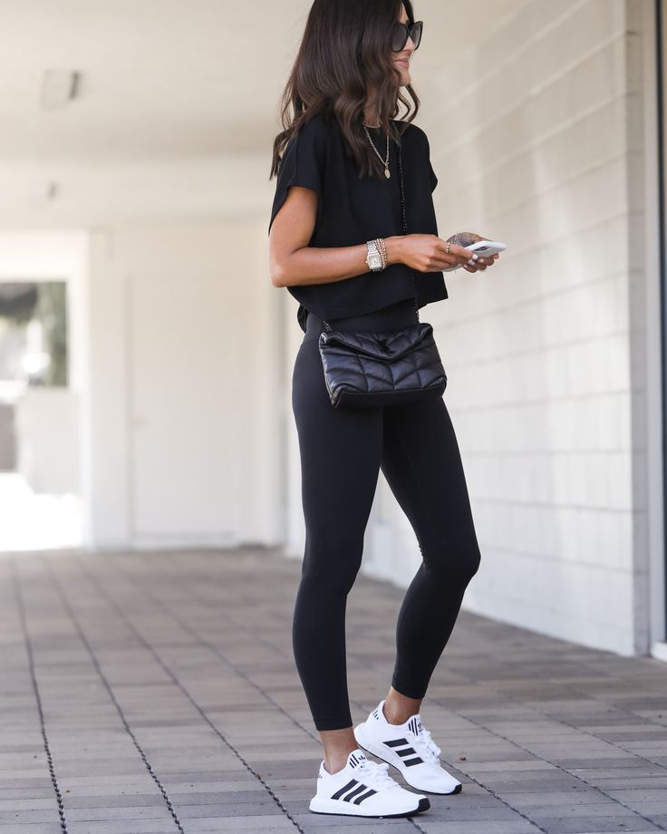 LIKEtoKNOW.it TAKEOVER TUESDAY - Stylin by Aylin Legging Tshirt Outfit, Sporty Leggings Outfit, Leggings Outfit Spring, Outfits Leggins, Legging Outfit, Leggings Outfit Summer, Sporty Leggings, Leggings Outfit Casual, Look Legging