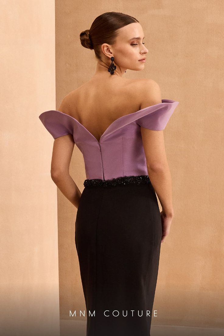 MNM Couture V07428 Fall 2024 evening collection dress. Elegant Purple Evening Dress, Chic Purple Evening Dress For Formal Occasions, Chic Purple Sleeveless Evening Dress, Elegant Purple Dress For Evening, Purple Evening Dress For Gala, Luxury Purple Dress For Gala, Fitted Purple Evening Dress For Gala, Elegant Purple Cocktail Dress, Glamorous Purple Fitted Bodice Evening Dress