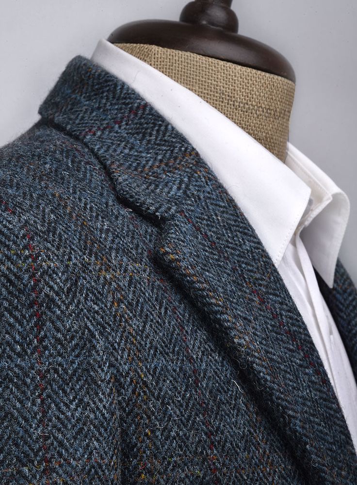 Timeless and elegant, our Harris Tweed Country Blue Jacket is probably a clothing that every man must own. Crafted from pure wool, the rich hue of the jacket creates a classy aesthetic look that works great for both daytime and evening affairs. Club it with a matching waistcoat and trousers, white shirt, black tie and brown oxford shoes for a modern finish. 
 
 Look Includes  Harris Tweed Country Blue Fabric  Two Button Jacket Style  Notch Lapel  Horn Royal Black Buttons  Single Vent  Three Cuff Tweed Suit Women, Tweed Jacket Men, White Linen Suit, Green Velvet Jacket, Tweed Men, Brown Oxford Shoes, Harris Tweed Jacket, Royal Blue Suit, Gq Fashion