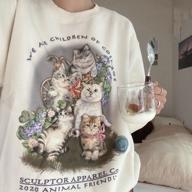 College Shirt Diy, Tvd Clothes, Autumn Outfits Women, Sweater Aesthetic, Bear Brand, Harajuku Aesthetic, College Shirt, Y2k Kawaii, Clothes Streetwear