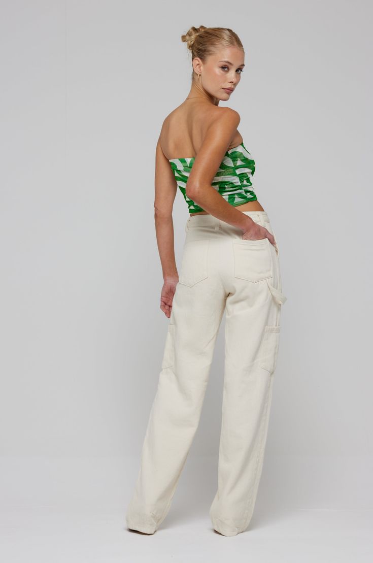 Loose fit cargo style pant Button fly zipper closure Fabric: 100% Cotton (Preshrunk) Model Measurements: Height: 5'7, Bust: 32B, Waist: 24/25", Hips: 34" Model is wearing a size XS Made in Los Angeles Style Pant, Cargo Style, Cargo Pant, Instagram Shop, Model Measurements, Loose Fitting, Angeles, Zipper, Cream