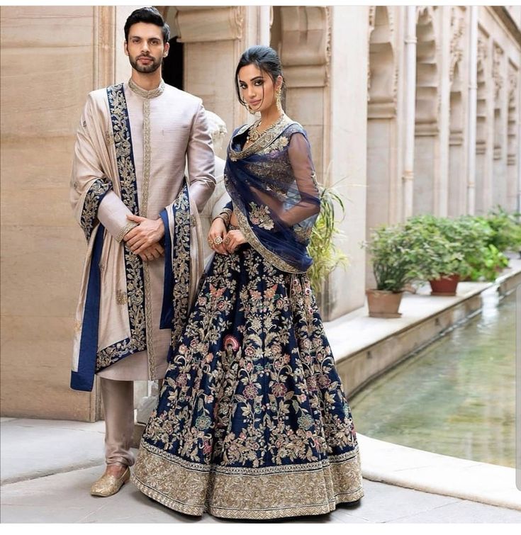 शादी की तस्वीरें, Groom Dress Men, Wedding Outfits For Groom, Indian Groom Wear, Wedding Dresses Men Indian, Outfits Indian, Couple Wedding Dress, Bridal Lehenga Collection, Designer Bridal Lehenga