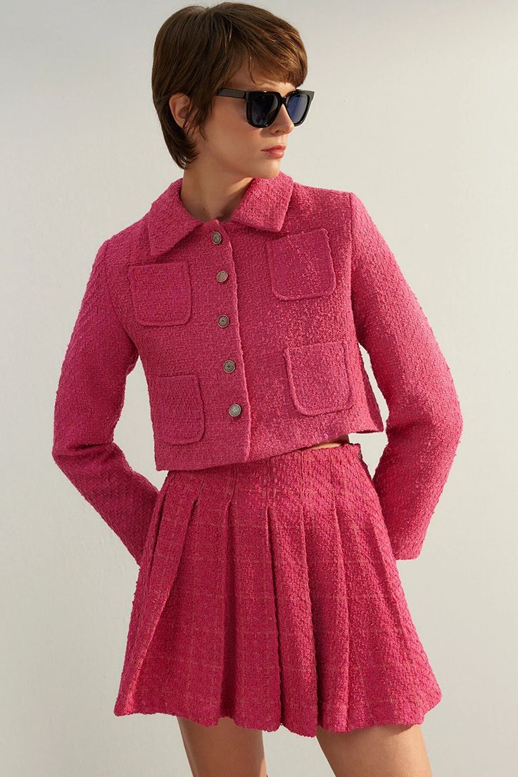 Fuchsia Woven Jacket + Skirt Back length for size 36: 44 cm 38% Acrylic, 35% Polyester, 13% Cotton, 8% Polyamide, 6% Viscose Model is wearing size S Woven Jacket, 2 Piece Set, Quality Clothing, Skirt, How To Wear, Clothes