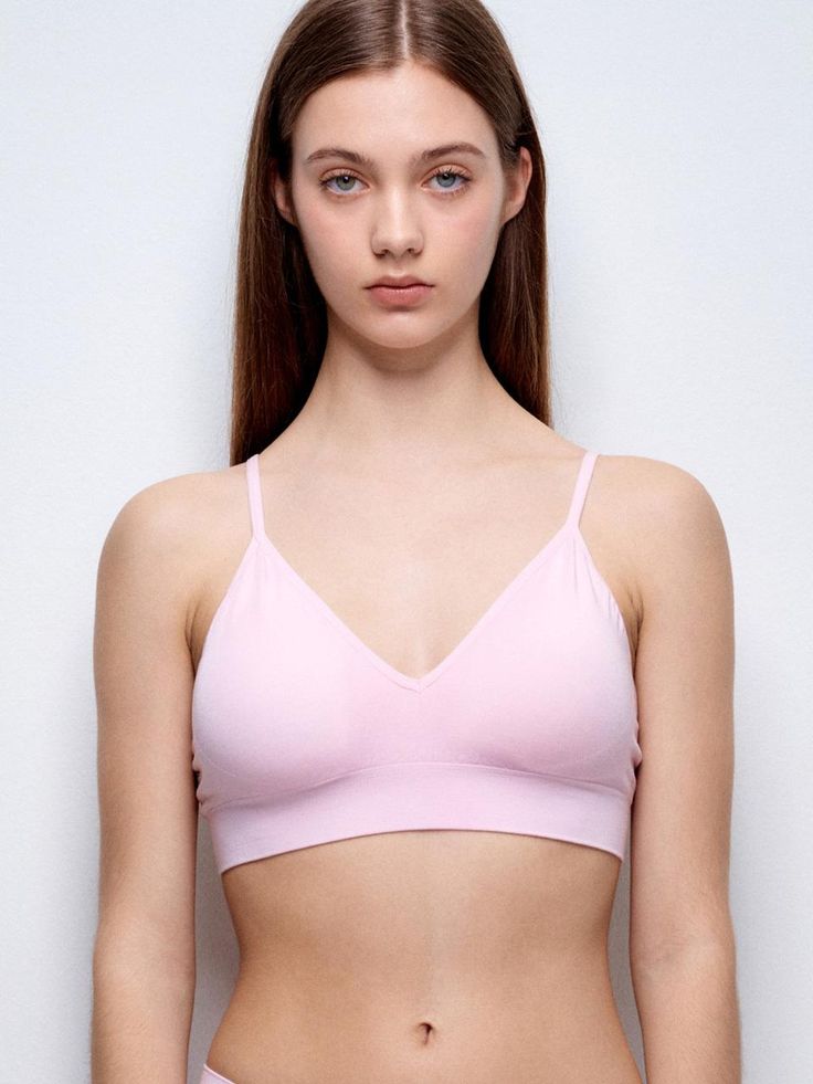 Composition : Modal 38% rayon 38% nylon 19%, polyurethane 5%Color : SNOW PINK,TAUPE,BLUE AIR,BLACK,OFF WHITECountry of Origin : China Solid Color Low-cut Seamless Bra, Solid Color Seamless Low-cut Bra, Solid Seamless Low-cut Nursing Bra, Low-cut Stretch Sports Bra With Soft Touch, Solid Color Light Support Camisole, Solid Color Low-cut Sports Bra With Removable Pads, Solid Color Camisole With Light Support, Pink Stretch Full Coverage Sports Bra, Pink Full Coverage Stretch Sports Bra