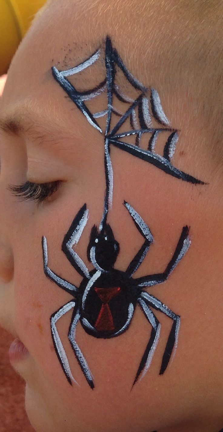 Simple Easy Face Painting, Simple Spider Face Paint, Halloween Face Paint Spider, Easy Halloween Face Paint Ideas, Easy Kids Halloween Face Paint, Spider Face Paint Easy, Simple Halloween Face Painting For Kids, Boy Face Paint Ideas, Spider Man Face Paint Easy