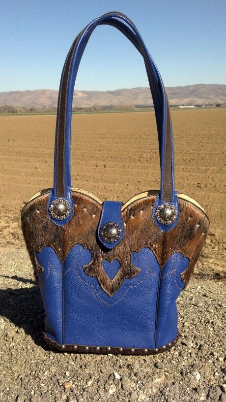 Boot top purse Cowboy Boot Crafts, Old Cowboy Boots, Cowboy Boot Purse, Western Bag, Old Boots, Handmade Handbags, Boot Accessories, Boot Bag, Womens Purses