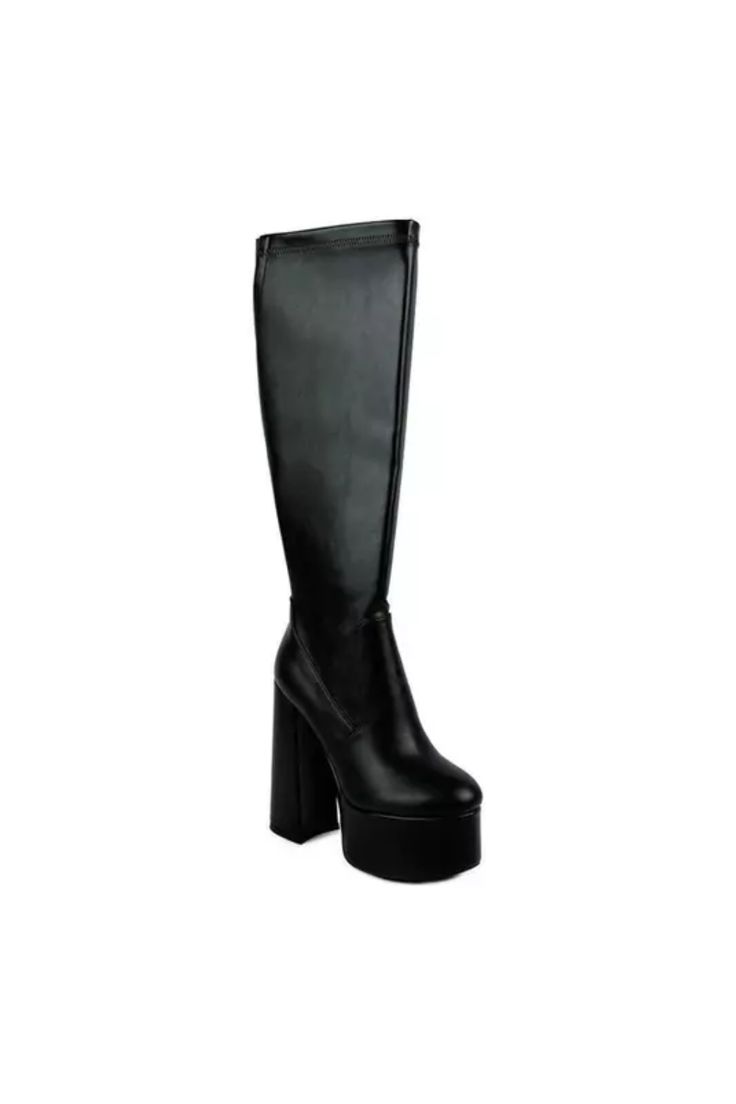 Add a touch of sophistication to your streetwear style with these women's high-block heeled calf boots. Crafted with a durable sole and sleek design, these boots will have you standing out from the crowd in style. Standing Out From The Crowd, Streetwear Style, Calf Boots, Winter Outfit, Alternative Fashion, Winter Women, Step Up, Streetwear Fashion, Sleek Design