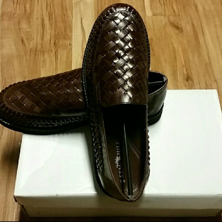 Brand Nwot/ No Box Included * Brown %Leather Woven Loafers , Size: 9 ,Never Worn , Smoke Free And Pet Free Home. Formal Brown Woven Leather Loafers, Brown Business Loafers With Woven Sole, Brown Formal Loafers With Woven Sole, Formal Brown Loafers With Woven Sole, Brown Closed Toe Leather Shoes For Business Casual, Brown Slip-ons With Woven Sole And Round Toe, Brown Closed Toe Moccasins For Business Casual, Brown Slip-on Closed Toe Dress Shoes, Brown Slip-on Dress Shoes With Closed Toe