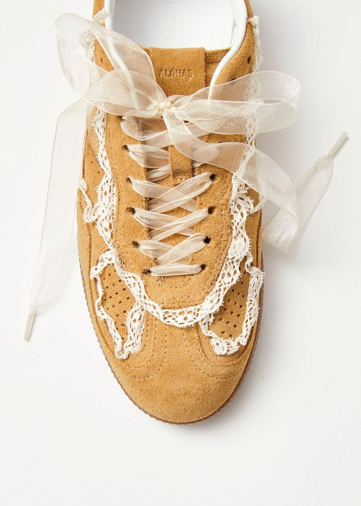 tb.490 Crochet Honey | ALOHAS Vintage Sneakers Aesthetic, Boho Chic Shoes, Delicate Crochet, Samoa, Suede Sneakers, Laos, Leather Sneakers, Bosnia And Herzegovina, On Demand