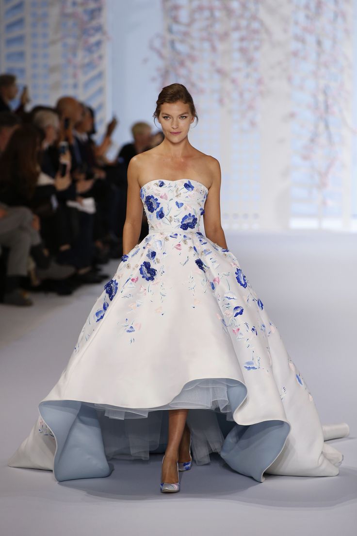 The Best Gowns From Paris Couture Week  - TownandCountryMag.com Fantasy Wedding Dresses, Floral Wedding Gown, Best Gowns, Ralph Russo, Beauty Dress, Couture Week, Couture Gowns, Gorgeous Gowns, Summer 2016