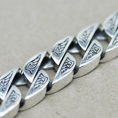 Men's Sterling Silver Bold Curb Chain Bracelet Hammered Silver Jewelry, Mens Silver Jewelry, Curb Chain Bracelet, Biker Jewelry, Mens Gold Bracelets, Gold Chains For Men, Silver Chain Style, Style Punk, Mens Silver Rings