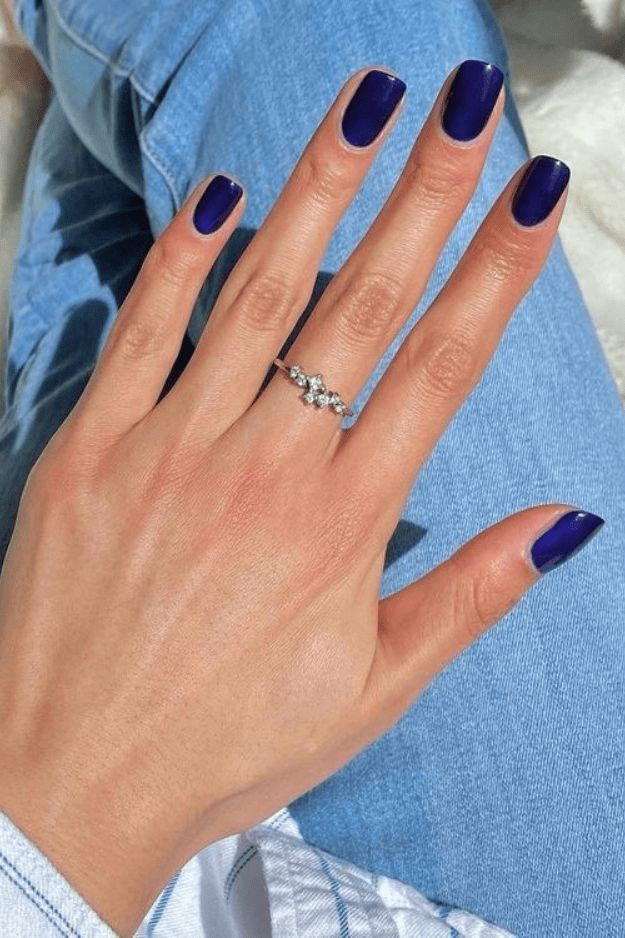 15 Drool-Worthy Fall Nail Colors For Pale Skin Tones That SLAY! Colors For Pale Skin, Nail Colors For Pale Skin, Fall Nail Colors, Fall Nail, Pale Skin, Nail Colors, Skin Tones, Nails, Skin