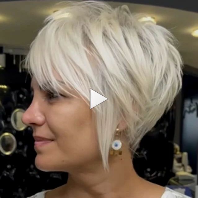 Short Hair Updo Tutorial, Pixie Haircut For Thick Hair, Growing Out Short Hair Styles, Messy Short Hair, Short Hair Undercut, Edgy Short Hair, Short Hair Wigs, Short Choppy Hair, Trendy Short Hair