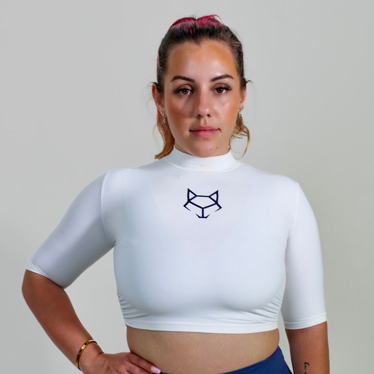 JIADI WULF 003 CROP TOP Sporty Stretch Cropped Shirt For Summer, Summer Sports Cropped T-shirt With Stretch, Stretch Cropped T-shirt For Sports In Summer, Summer Sports Stretch Cropped T-shirt, White Fitted Cropped Shirt With Short Sleeves, White Stretch Cropped Shirt, Sporty Stretch Cropped Shirt With Short Sleeves, Solid Stretch Short Sleeve Crop Top, Casual Stretch Cropped Mock Neck Top