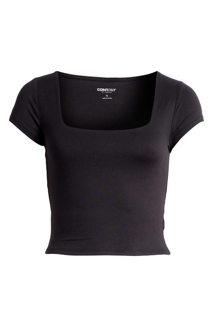 A clavicle-baring square neck gives a modern edge to this figure-flaunting T-shirt crafted with plenty of stretch for comfort that moves with you. 17" length (size Medium) Square neck Short sleeves 95% polyester, 5% spandex Machine wash, tumble dry Imported Fitted Short Sleeve Top, Plain Tops For Women, Mini Shirts, Cute Simple Tops, Square Neck Shirt, Fall Tops For School, Cute Shirts For Women, Black Shirt Women, Pretty Tops