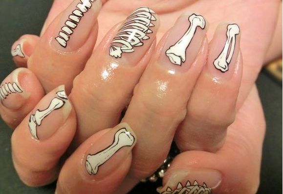 #Halloween #skeleton nail art Doctor Nails, Bones Nails, Skeleton Nails, Bone Nails, Halloween Nails Diy, Nail Art Halloween, Nail Work, Halloween Nails Easy, Doctors Office