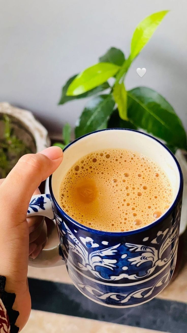 😍 Rain And Tea Photography, Tea Dpz, Tea Snapchat Story, Breakfast Snapchat Stories, Morning Snapchat Stories, Morning Chai, Zayed Khan, Creative Snaps For Snapchat, Chai Tea Recipe