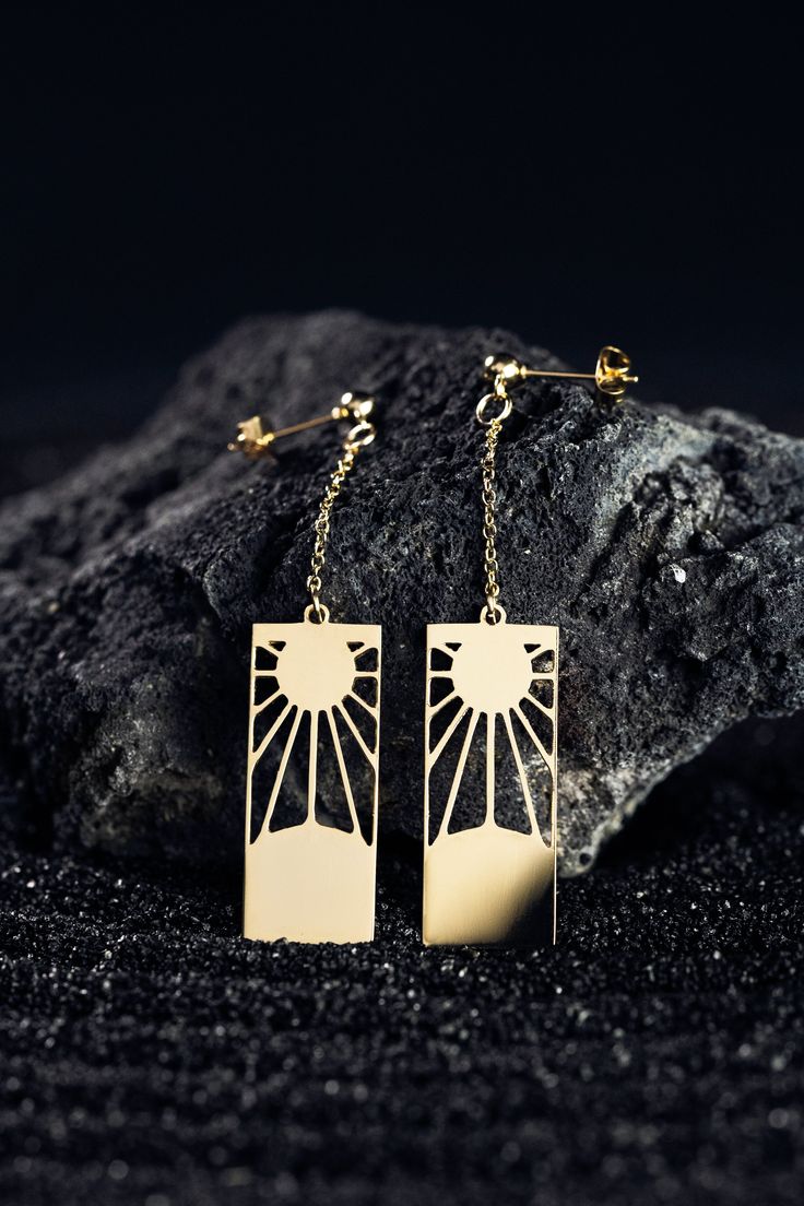 Hanafuda earrings have traditionally been passed down through generations, and the significance of these earrings runs even deeper. Rumored to be a secret mark of the Breath of the Sun style, we hope you embody the strength and courage that these earrings represent. Materials: 18K Gold Plated Brass, Stainless Steel Earring dimensions: Approx. 2.5" by 0.5" (including chain length). Each earring weighs approximately 3 grams (the weight of one penny) Anime Inspired Jewelry, Hanafuda Earrings, Naruto Jewelry, Afro Jewelry, Snake Ring Gold, Anime Earrings, Things I Need To Buy, Punk Earrings, Anime Jewelry