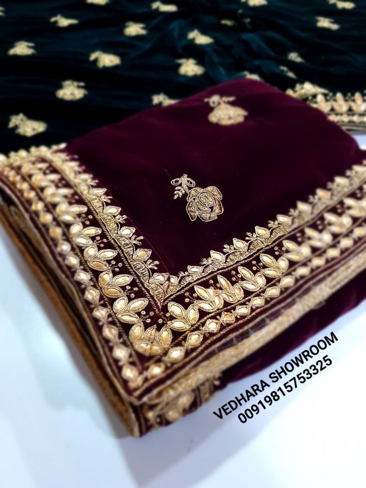 Bridal Shawl Indian, Velvet Stole Designs, Velvet Shawls Embroidery, Velvet Shawl Indian, Velvet Shawls Pakistani, Nikah Dupatta, Bahu Begum, Shawl Embroidery, Velvet Shawls