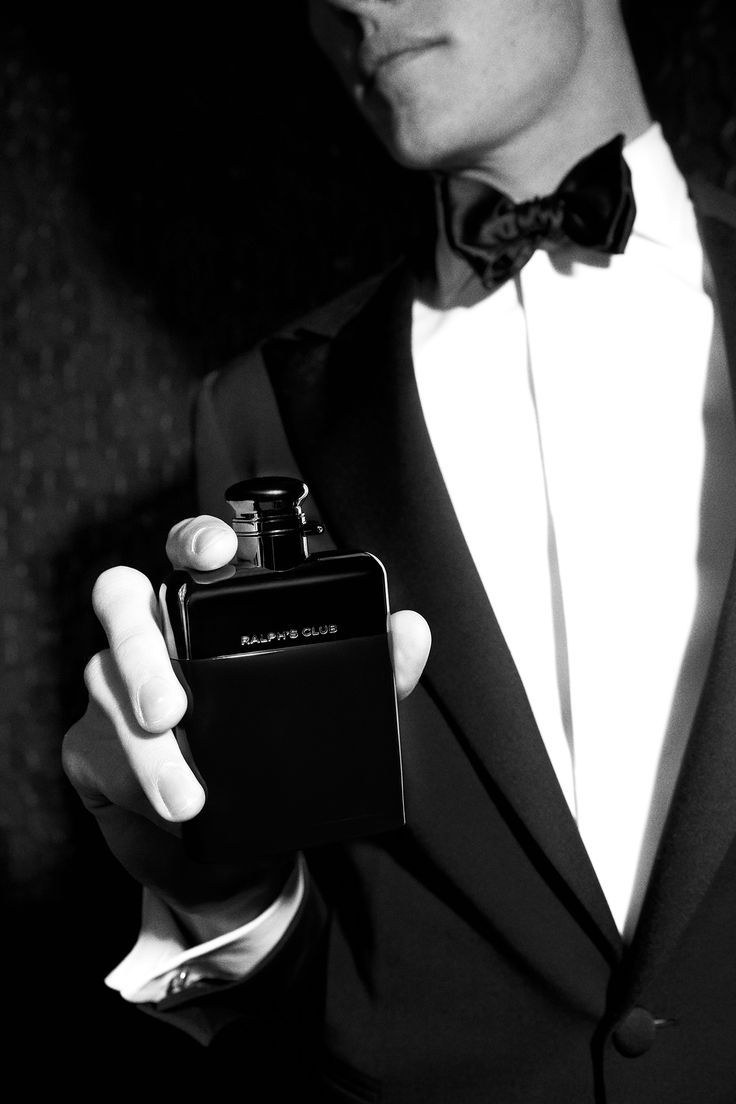 Capturing the essence of Ralph Lauren’s Deco-inspired nightclub, we unveil our latest fragrance. Ralph's Club Eau de Parfum evokes the sophistication, allure, and glamour of an evening out on the town. Discover the sensual woodsy scent from Ralph Lauren Fragrances. Perfume Photoshoot Men, Man Perfume Aesthetic, Chicco Jerikho, Mens Fragrance Photography, Male Fragrance Photography, Ralph Lauren Perfume Men, Men’s Perfume Photography, Ralph Lauren Fragrance, Fresh Perfume