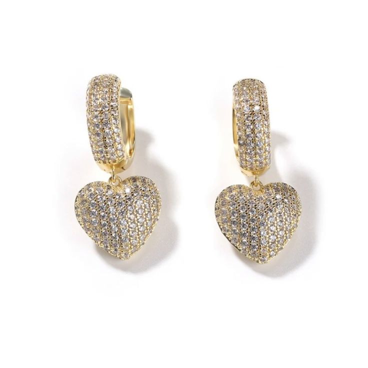 ¡Estos magníficos aretes de corazón helado son uno de nuestros más vendidos! Perfecto para cada ocasión, como regalos de Navidad, regalos de aniversario, regalos de cumpleaños, bodas, etc. 


Estos aretes con forma de corazón helado son aretes chapados en oro con una circonita cúbica de alta calidad. 


Sin deslustre, resistente al agua e hipoalergénico
 
Disponible en oro, plata y oro rosa
 
Tamaño: 1,5 pulgadas
 
¡Quedará impresionado y satisfecho con cuánto brilla y brilla la circonita cúbica en la luz! 


¡Estos aretes de corazón helado se envían en un día hábil después de completar su pedido! :) 


Gracias por elegir Humble Legends. Gold Heart Shaped Clip-on Earrings For Wedding, Silver Heart-shaped Gold-plated Earrings, Pierced Earrings As A Valentine's Day Gift For Her, Heart Earrings For Mother's Day Party, Single Heart-shaped Cubic Zirconia Earring, Heart-shaped Cubic Zirconia Wedding Earrings, Heart-shaped Single Cubic Zirconia Earring, Heart Shaped Single Cubic Zirconia Earring, Heart Pendant Cubic Zirconia Earrings For Valentine's Day