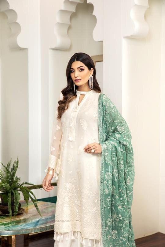 Designer Salwar kameez | Designer Punjab Suits | Pakistani Salwar Kameez Semi-stitched Chiffon Kurta With Dupatta, Elegant Mulmul Lawn Suit For Festive Occasions, Elegant Festive Lawn Suit In Soft Cotton, Elegant Festive Mulmul Lawn Suit, Unstitched Chiffon Lawn Suit With Resham Embroidery, Bollywood Style Kurta With Dupatta In Chiffon, Eid Unstitched Chiffon Suit With Dabka, Traditional Chiffon Lawn Suit With Dabka Details, Traditional Chiffon Lawn Suit With Dabka