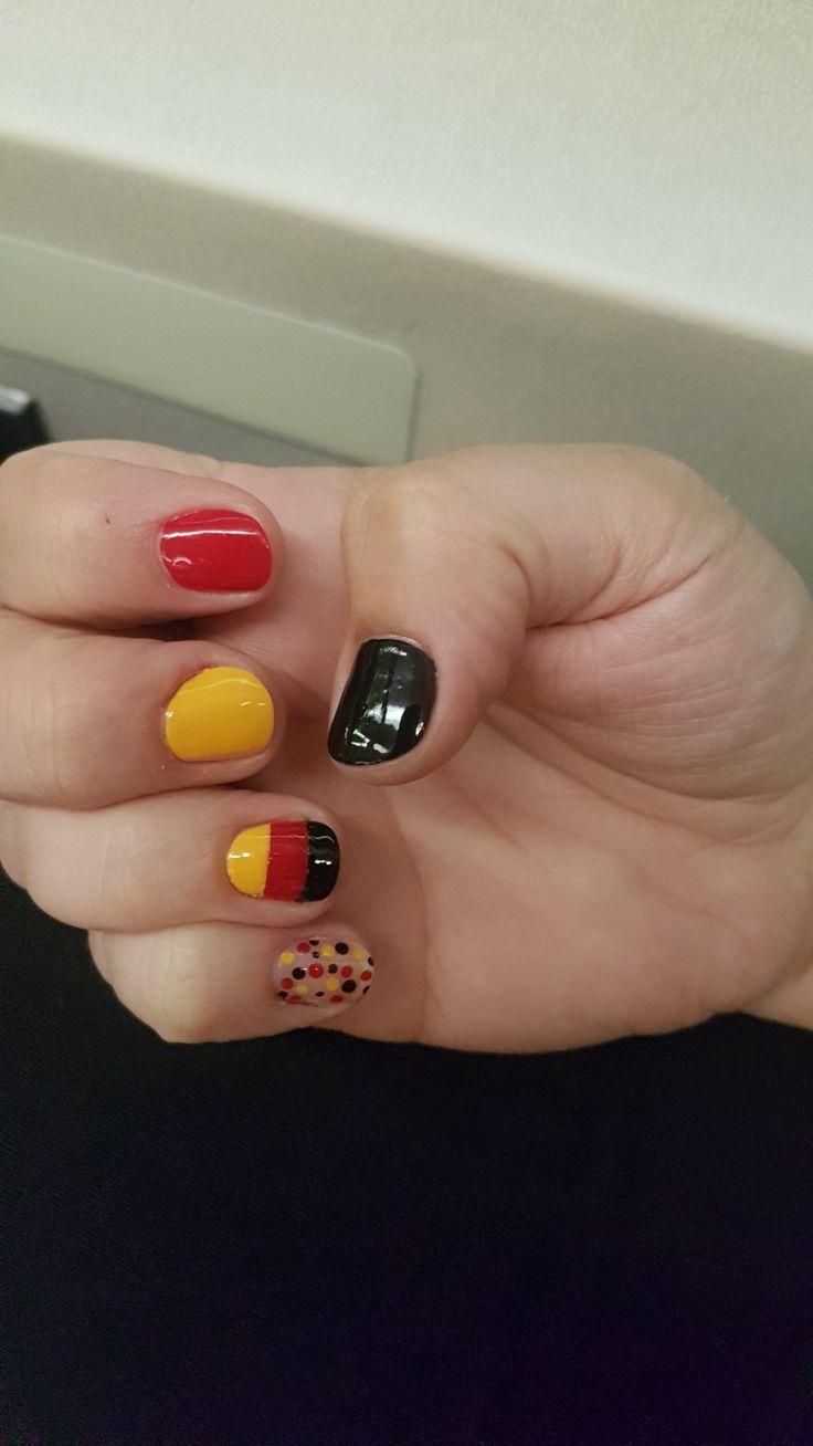 Germany World Cup 2018 Nails Germany Nails, German Nails, Germany World Cup, Germany Flag, German Flag, World Cup 2018, Rich Kids, Nail Inspiration, Nails Inspiration