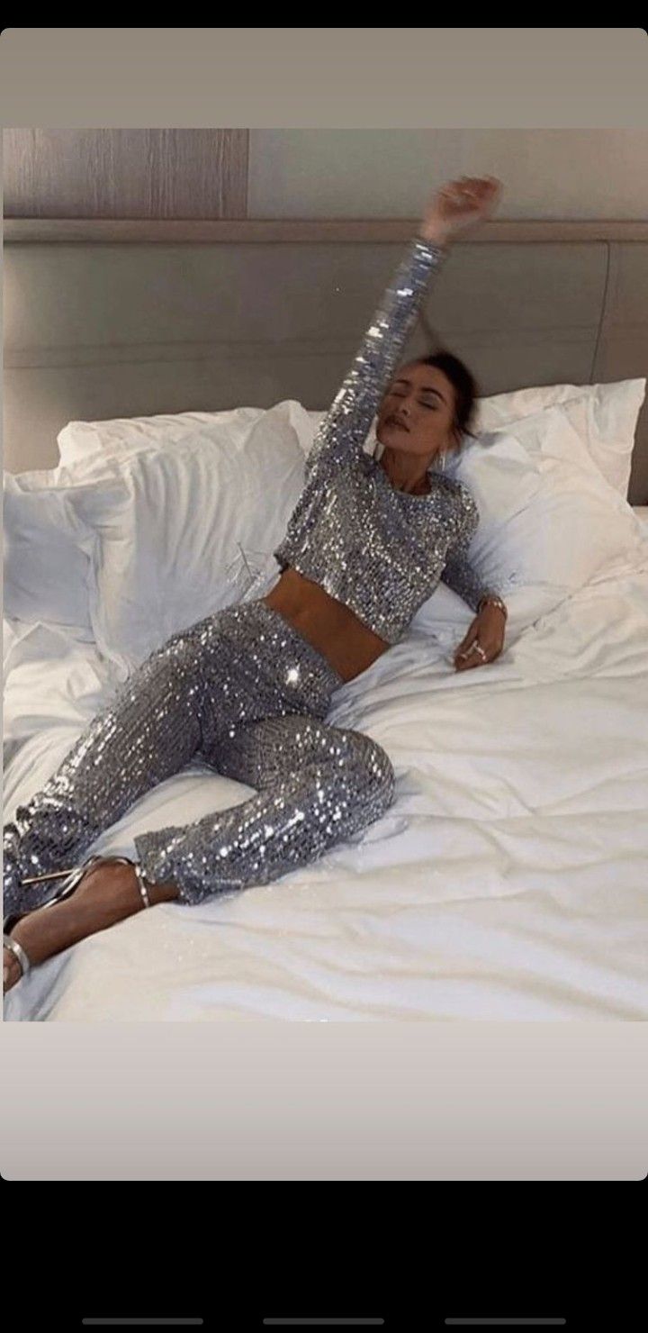 Look Disco, Sparkle Outfit, Chique Outfit, Nye Outfits, Sequin Pants, Party Fits, New Years Outfit, Eve Outfit, New Years Eve Outfits