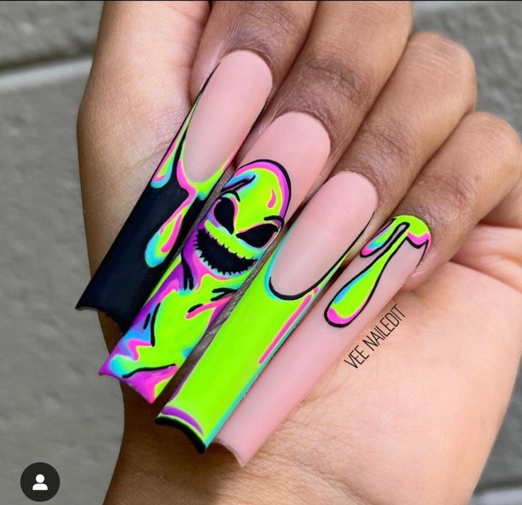 Nail Ideas Acrylic Baddie, Trippy Fall Nails, Trippy Halloween Nails, Jeepers Creepers Nails, Dino Nails Acrylic, Umbreon Nails, Purple Spiderweb Nails, Xl Halloween Nails, Abstract Halloween Nails