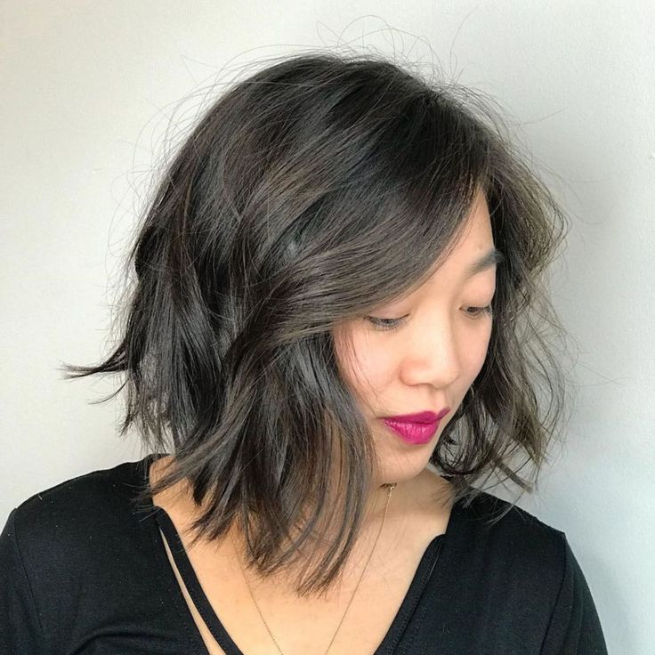 40 Stunning Medium Hairstyles for Round Faces Asian Hairstyles Round Face, Hair For Round Face, Medium Hairstyles For Round Faces, Face Asian, Bob Hairstyles For Round Face, Tan Skin Blonde Hair, Beyonce Hair, Stacked Bob Hairstyles, Brunette Bob