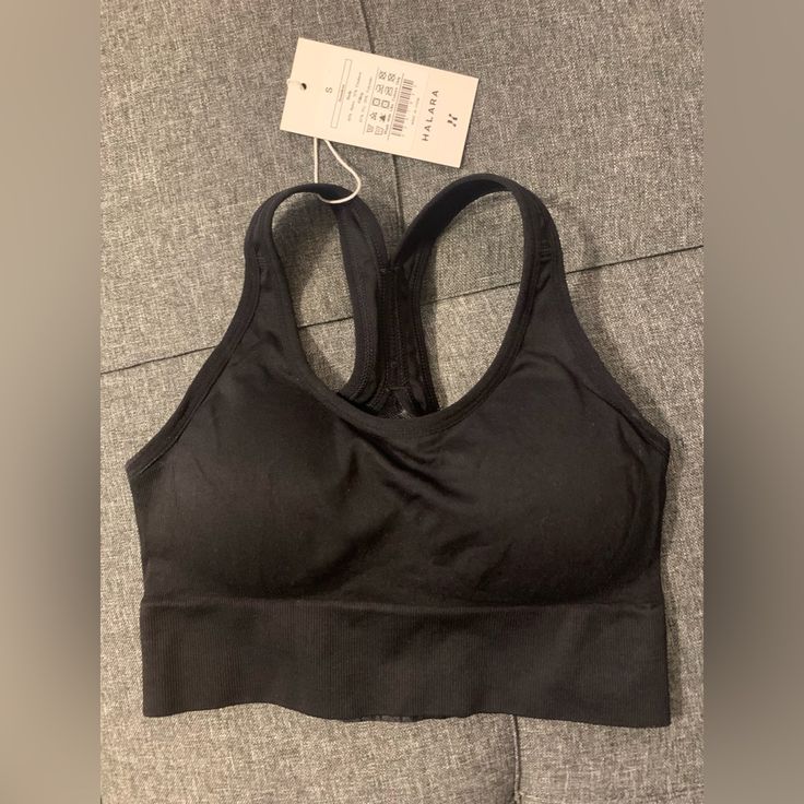 Bra Multi Snap Halara Sports Bra Nwt - Fits Like Xs Black Activewear With Built-in Padding And High Stretch, Black Sports Bra With Built-in Bra And Medium Support, Black Compression Activewear With Built-in Padding, Black Sports Bra With Built-in Bra For Yoga, Black Sports Bra With Built-in Bra For Gym, Sporty Black Sports Bra With Built-in Bra, Supportive Black Activewear With Built-in Padding, Black Activewear With Built-in Padding, Black Sports Bra With Built-in Padding For Gym