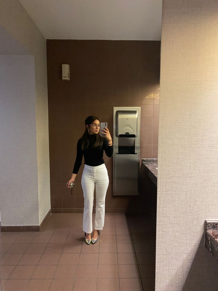 black longsleeve (garage) white flared slacks petite (h&m) chrome iridescent heels (INC/macys) White Slacks Outfit Work, White Slacks Outfit, Slacks Outfit Casual, Receptionist Outfit, Black Slacks Outfit, Black Dress Pants Outfits, Flared Slacks, Office Baddie, Iridescent Heels