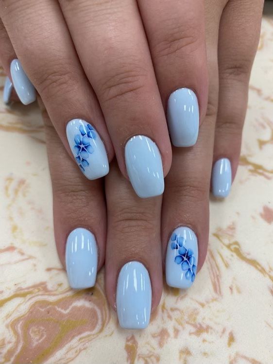 Nail Designs Blue Flowers, Blue Nail Flower Designs, Blue Gel Nails Flowers, Navy Blue Nails With White Flowers, Nail Ideas Navy Blue, Blue Nails With Flower Accent Nail, Lemon Nails, Teal Nails, Manicure Nail Designs